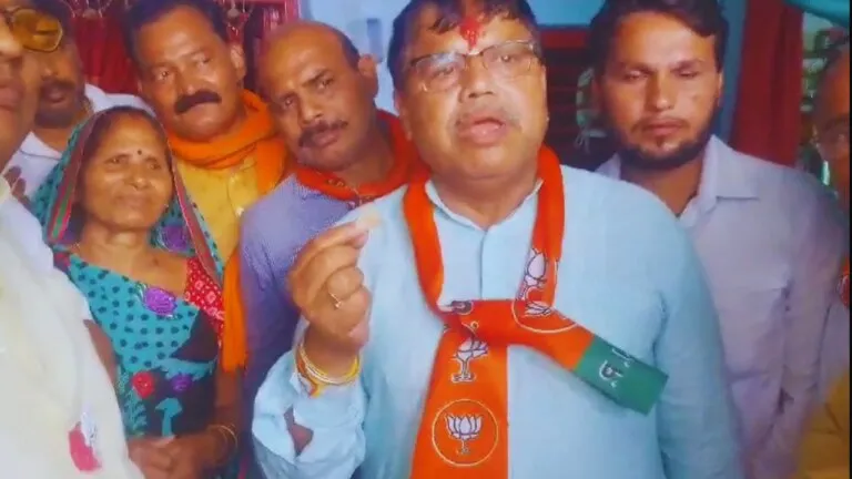 शिवराज के मंत्री लोगों से जाकर क्यों मांग रहे एक-एक रुपये, ये कौन सा चुनावी दांव? जानें Why is Shivraj govt Minister Pradyuman Singh Tomar seeking one rupee public mp election tactic