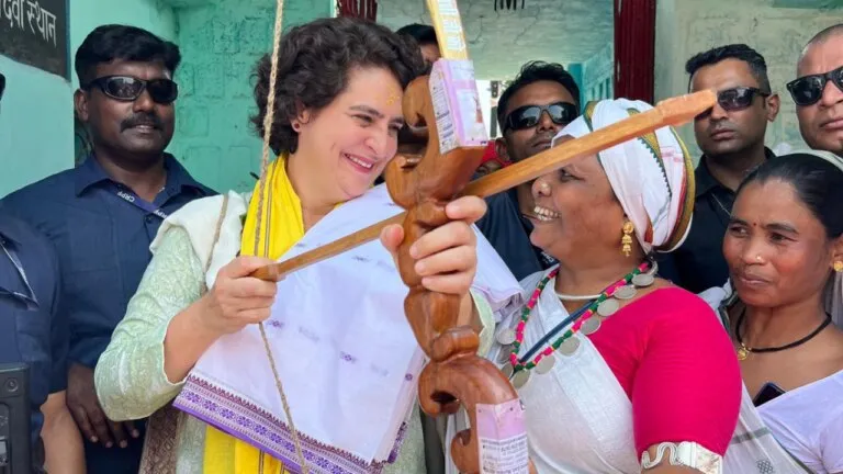 Priyanka Gandhi Mandla rally MP elections focus on tribal votes along with Vindhya live news update breaking