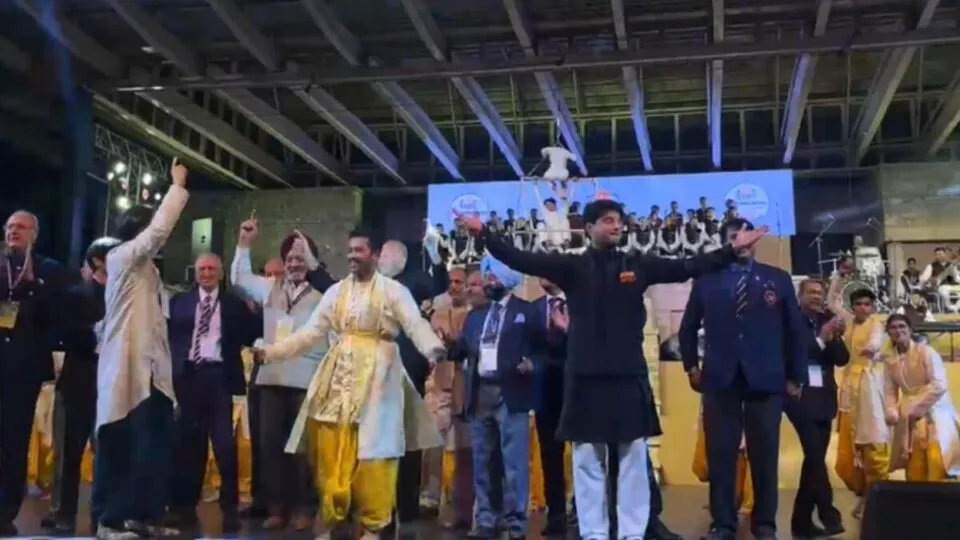 Jyotiraditya Scindia kept dancing on school stage while bjp cut the tickets of two staunch supporters surprised