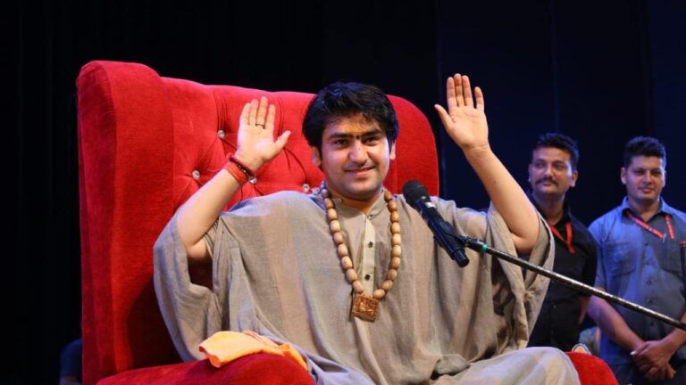 बागेश्वर बाबा धीरेंद्र शास्त्री ने कर दिया अपनी शादी का ऐलान! जानें कब और किससे होगी शादी? bageshwar dham live,bageshwar dham,bageshwar dham sarkar,bageshwar dham divya darbar,bageshwar dham ki katha,bageshwar dham darbar,bageshwar dham ki divya darbar,shri bageshwar dham sarkar,divya darbar bageshwar dham,bageshwar dham sarkar