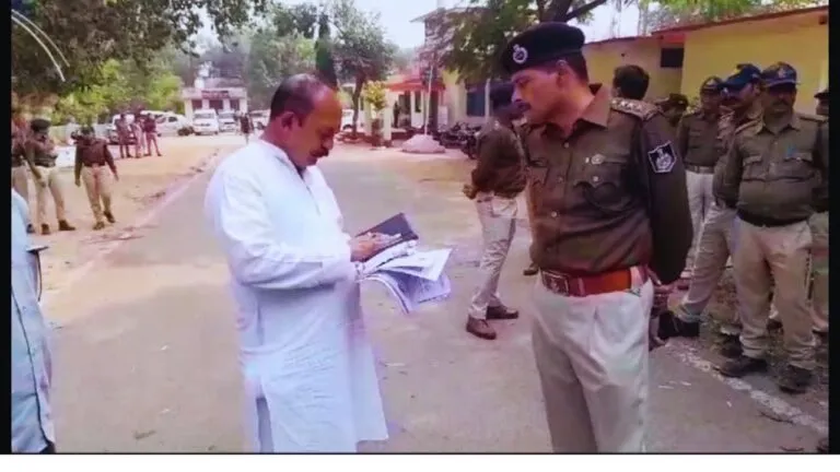 छतरपुर में नहीं थम रहा बवाल, वीडी शर्मा की शिकायत पर क्राॅस FIR, कांग्रेस प्रत्याशी समेत 12 पर केस MP Election 2023, MP Election 2023, Madhya Pradesh Assembly Election, MP News, Madhya Pradesh Vidhansabha Chunav, Chhatarpur News,