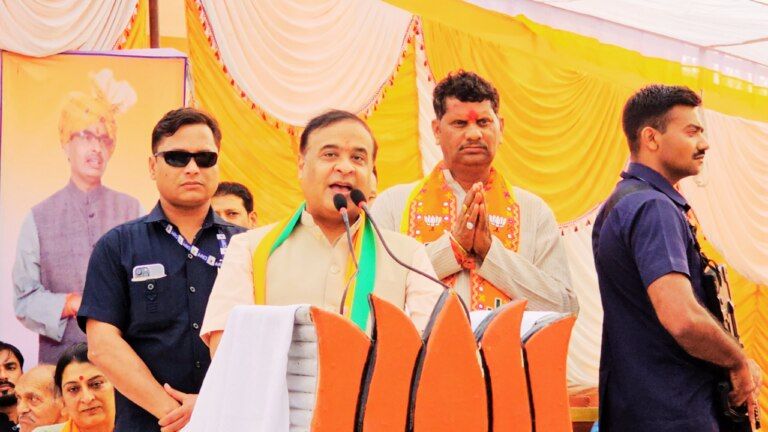 MP बीमारू राज्य क्यों था हिमंत बिस्वा शर्मा ने बताई ये वजह? बोले- अब चल रही कपड़ा फाड़ कंपटीशन Himant Bishwa Sharma, MP Elections 2023, mp elections update, Kapda Fad competition, mp congress