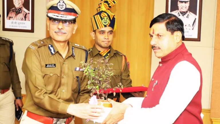 CM Mohan Yadav in action, first meeting of police, strictness, crime, criminals, crackdown, MP Police, DGP, police officers, CM meeting, mp news, madhya pradesh news, cm mohan yadav