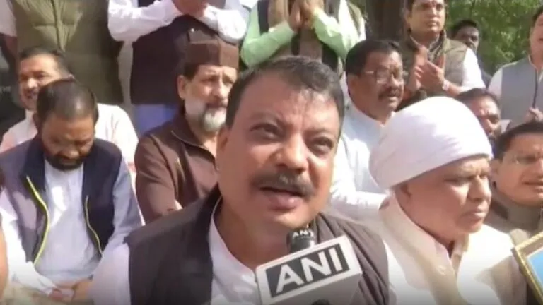 विधानसभा से नेहरू की तस्वीर हटाने पर कांग्रेस का हंगामा, बीजेपी के सामने रखी ये डिमांड CONGRESS,Jawaharlal Nehru,Narendra Singh Tomar,Madhya Pradesh,कांग्रेस, मध्य प्रदेश, जवाहरलाल नेहरू, नरेंद्र सिंह तोमर, umang singhar, jaivardhan singh, mp