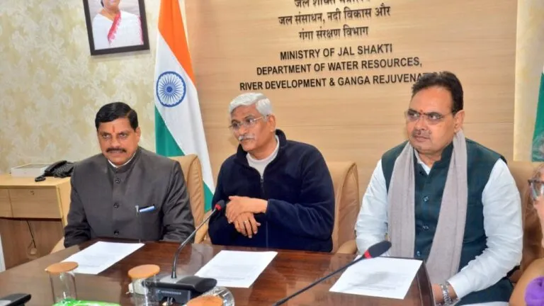 rajasthan, madhya pradesh, Water Despute, CM Mohan Yadav in Jaipur,Bhajan Lal Sharma,East Rajasthan Canal Project,जयपुर पहुंचे सीएम मोहन यादव,भजन लाल शर्मा,पूर्वी
