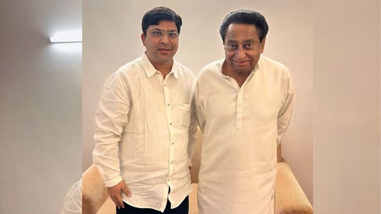 छिंदवाड़ा में कमलनाथ के करीबी नेता ने दिया बड़ा झटका, थाम सकते हैं BJP का दामन, X की पोस्ट से चर्चा तेज! कमलनाथ के साथ मोजूद सैयद जफर