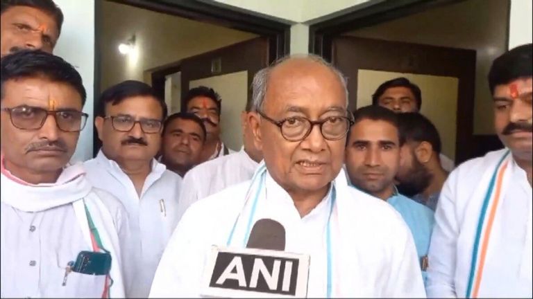 दिग्विजय सिंह को भी लड़ना था पीएम नरेंद्र मोदी के खिलाफ चुनाव, लेकिन पार्टी ने याद दिला दी ये बात Digvijay Singh