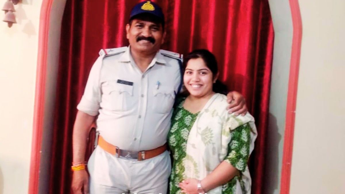 रायसेन के छोटे से शहर सांची में पदस्थ एएसआई की बेटी ने यूपीएससी क्रैक किया.