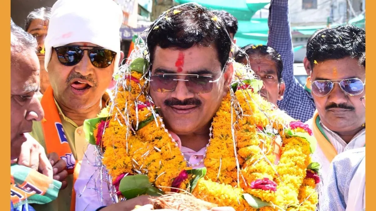 मुश्किल में फंसे खंडवा के BJP प्रत्याशी 