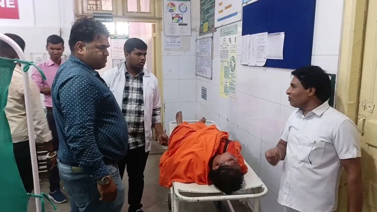 Ujjain: धोखाधड़ी की पोल खुली तो साध्वी ने उठा लिया खौफनाक कदम, पिया कीटनाशक, जानें फिर... NewsTak