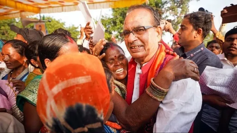 Ladli Behna Yojana: लाड़ली बहनों की बढ़ने वाली है राशि? पूर्व सीएम शिवराज सिंह ने किया ऐलान! Shivraj Singh Chouhan