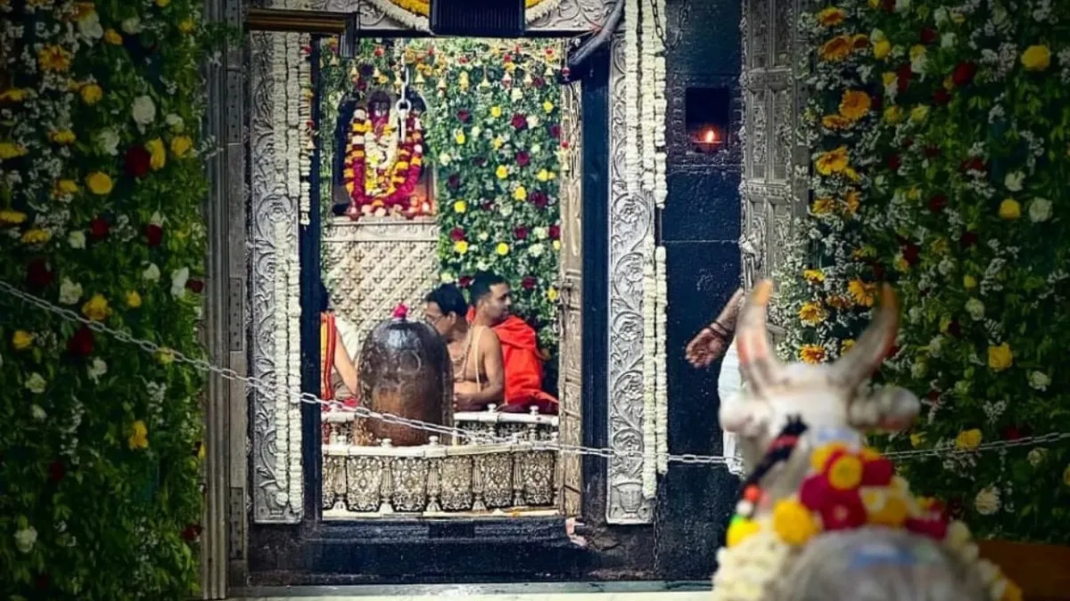 मध्य प्रदेश में एक साल के अंदर 11 करोड़ पर्यटक पहुंचे हैं.