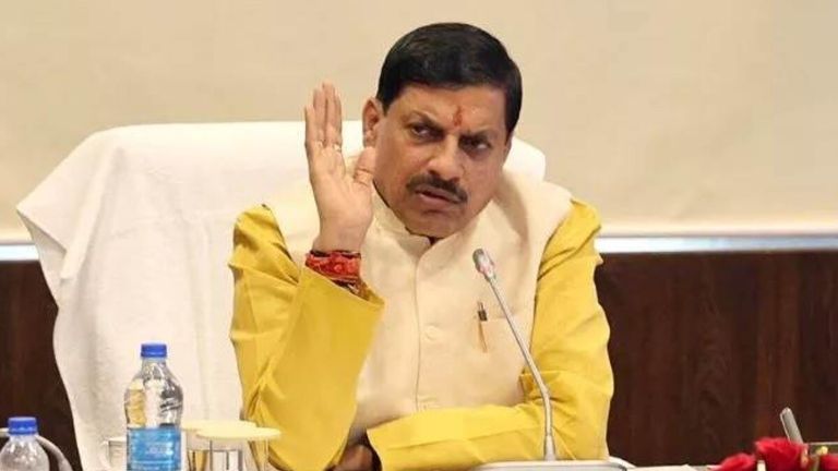 देर रात सिवनी के कलेक्टर और एसपी को सीएम मोहन यादव ने क्यों हटाया? इस बड़े मामले में सामने आई लापरवाही Madhya Pradesh CM Mohan Yadav