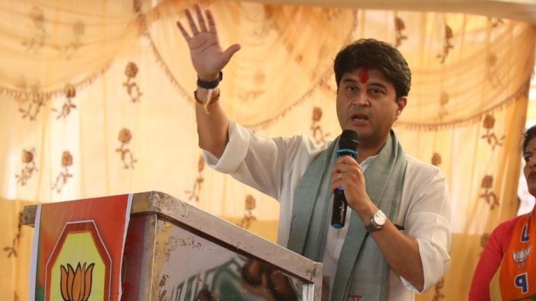 ज्योतिरादित्य सिंधिया ने दिया राहुल गांधी को करारा जवाब, बोले "उनका बयान किसी पाप से कम नहीं" Jyotiraditya Scindia