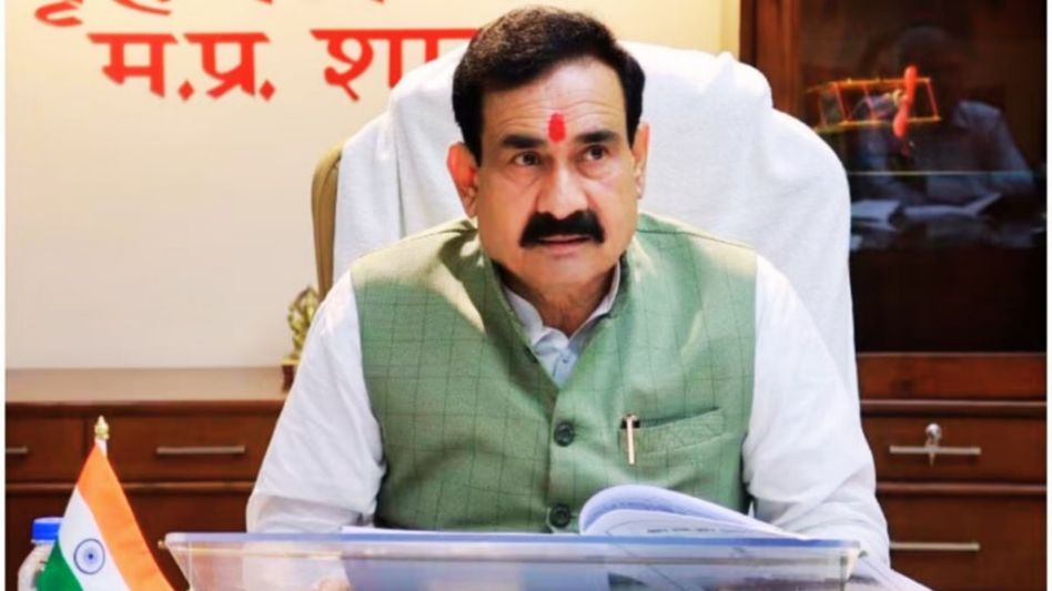 नरोत्तम मिश्रा की विधानसभा चुनाव हारने के बाद धमाकेदार वापसी, दिल्ली से मिली ये बड़ी जिम्मेदारी Video Thumbnail