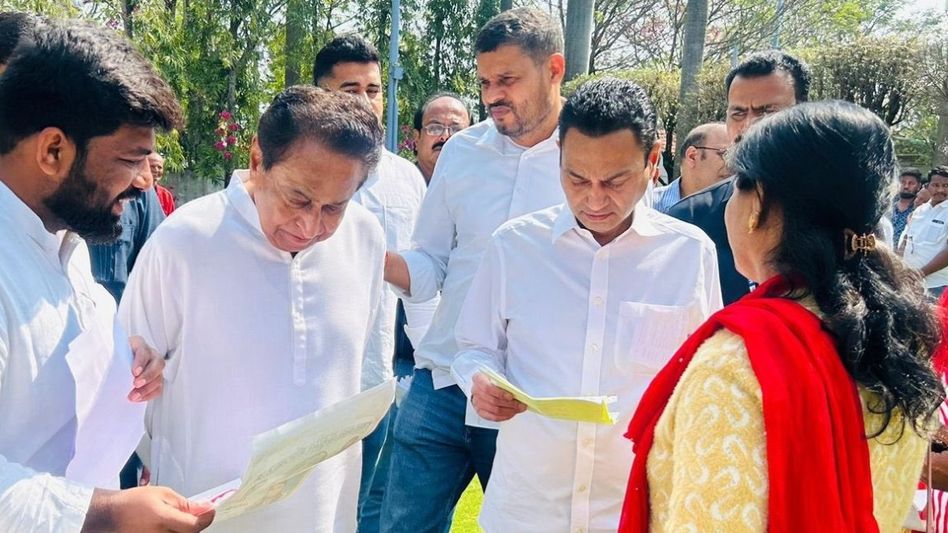 VIDEO: कमलनाथ को लगा झटका तो कांग्रेसियों ने खा ली जीत की कसम Video Thumbnail