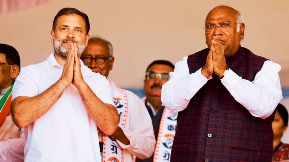VIDEO: कहां फंस गया पेंच? विधानसभा की तरह लोकसभा चुनाव में भी पिछड़ी कांग्रेस, कब आएगी लिस्ट? Video Thumbnail
