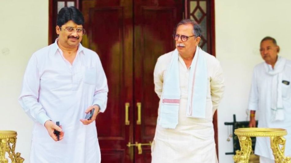 Lok Sabha Elections: राहुल भैया की राजा भैया के साथ तस्वीरें वायरल, क्या UP में खराब हो जाएगा BJP का गेम? Video Thumbnail