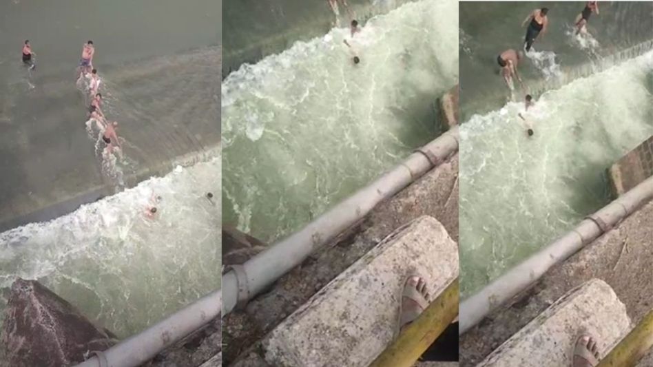 Khargone: नदी में नहाते हुए डूबने लगे युवक, दोस्तों ने मौत के मुंह से निकाला, VIDEO हुआ वायरल Video Thumbnail