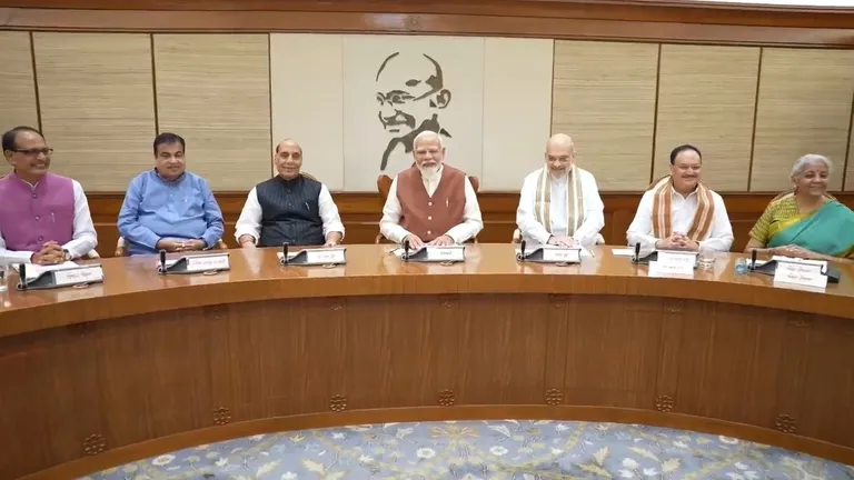 Modi Cabinet: पता चल गया कि मोदी सरकार में गडकरी, राजनाथ, शिवराज को क्या मिला NewsTak