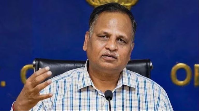 आज के मुख्य समाचार 18 अक्टूबर 2024 LIVE: 18 महीने बाद AAP नेता सत्येंद्र जैन को मिली जमानत NewsTak