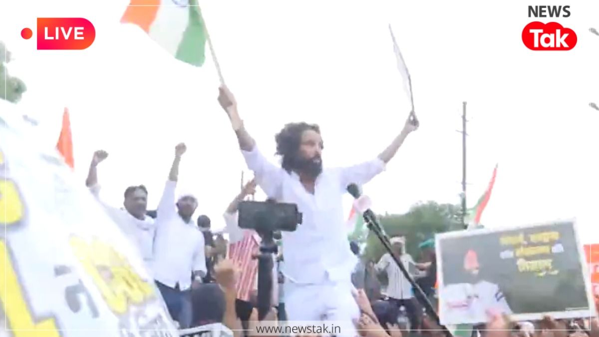 Ranchi Student March Live Updates: Jharkhand Student Protest Live: प्रदर्शन में पहुंचे देवेंद्र महतो, छात्रों ने उन्हें कंधे पर उठाया