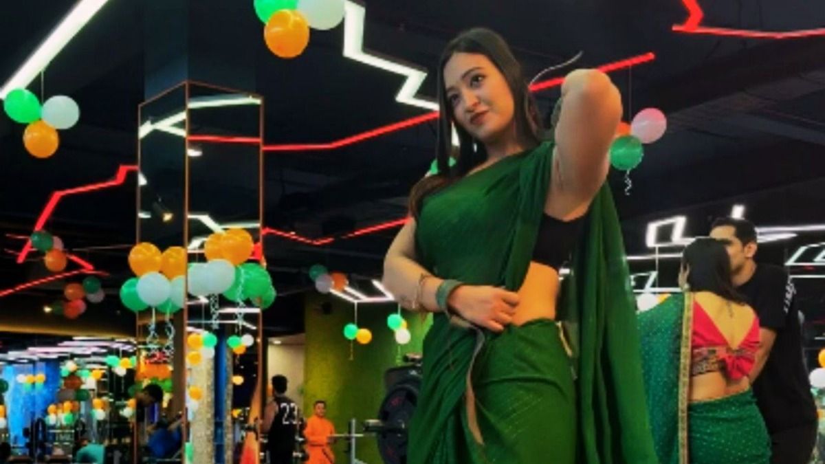 GYM में साड़ी पहनकर पहुंची भाभी ने किया कुछ ऐसा कि सब लोग देखकर हो गए हैरान! सोशल मीडिया पर वीडियो ने मचाया तहलका