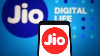 Jio ने मचाया तहलका! 195 रुपये में मिलेगा 349 रुपये वाले प्लान का मजा! Jio ने मचाया तहलका! 195 रुपये में मिलेगा 349 रुपये वाले प्लान का मजा!