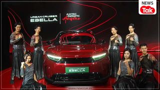 Toyota की पहली इलेक्ट्रिक कार लॉन्च, सिंगल चार्ज में चलेगी 543KM, लुक ऐसी की नजर नहीं हट रही Toyota की पहली इलेक्ट्रिक कार लॉन्च, सिंगल चार्ज में चलेगी 543KM, लुक ऐसी की नजर नहीं हट रही