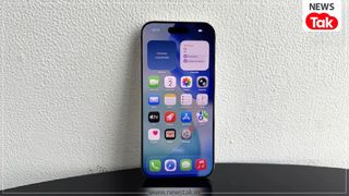 iPhone से Android में डेटा भेजना अब हुआ बेहद आसान, ये नया फीचर बन सकता है यूजर्स का फेवरेट iPhone से Android में डेटा भेजना अब हुआ बेहद आसान, ये नया फीचर बन सकता है यूजर्स का फेवरेट