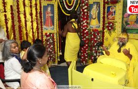 प्रेमानंद जी महाराज से मिलीं राष्ट्रपति द्रौपदी मुर्मू, साथ में था परिवार, राधे-राधे से हुई बातों की शुरूआत! Droupadi Murmu Vrindavan visit