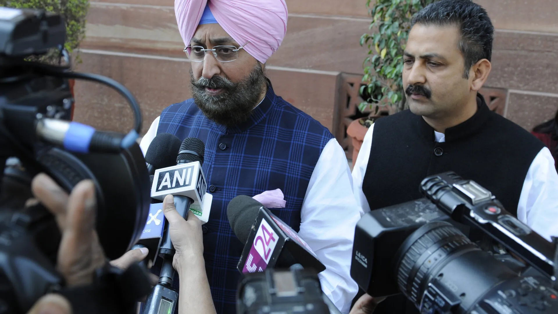 पंजाब में अकेले लड़ेगी कांग्रेस! क्या बनते ही बिगड़ने लगा INDIA अलायंस? Pratap Singh Bajwa