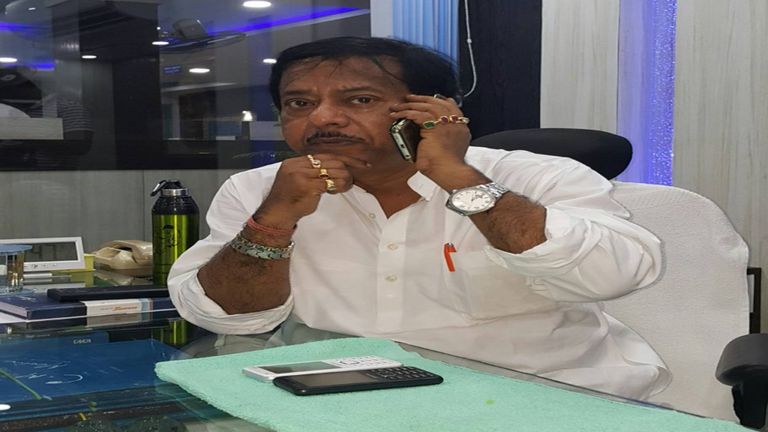 तड़के 3:28 बजे बंगाल के मंत्री अरेस्ट, ED के सारे एक्शन पर क्यों उठाए जा रहे सवाल? ईडी ने TMC मंत्री ज्योतिप्रिय मलिक को राशन भ्रष्टाचार मामले में गिरफ्तार किया है.