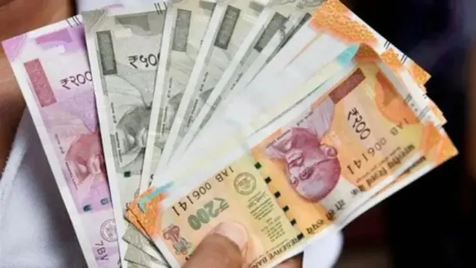 गांधी जी नोटों पर कब आए