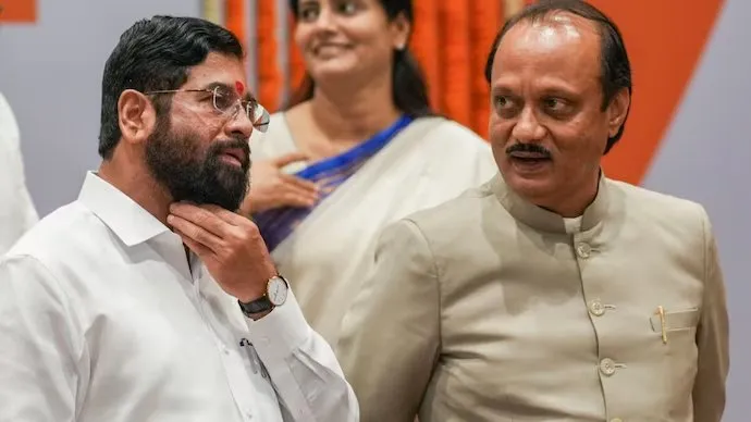 अजीत पवार और एकनाथ शिंदे के बीच चल रहे विवाद के बीच यह सवाल उठ रहा है कि क्या आने वाला विधानसभा चुनाव साथ में लड़ा जाएगा या फिर एनडीए गठबंधन का भी हाल महा विकास अघाड़ी की ही तरह होगा.