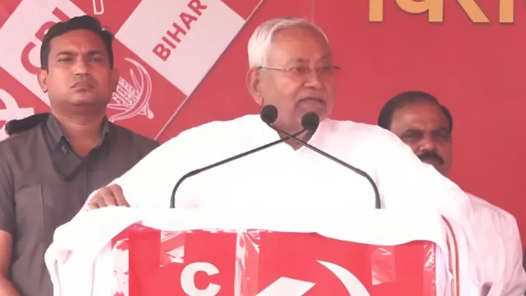 INDIA अलायंस को लेकर बदल रहे नीतीश के भी सुर! बिहार में चल क्या रहा है? Nitish Kumar