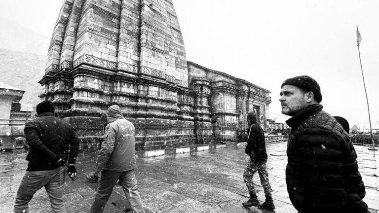 मैं अभिभूत हुआ… राहुल गांधी के साथ केदारनाथ में साथ रहे मशहूर प्रोफेसर ने बताया एक्सपीरियंस मैं अभिभूत हुआ... राहुल गांधी के साथ केदारनाथ में दो दिन साथ रहे मशहूर प्रोफेसर ने बताया एक्सपीरियंस