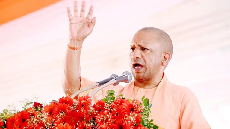 योगी आदित्यनाथ सरकार ने हलाल सर्टिफिकेट वाले प्रोडक्ट्स को किया बैन, क्या होते हैं ये? यूपी की योगी सरकार ने उत्तर प्रदेश में हलाल सर्टिफिकेशन के सारे प्रोडक्ट्स को बैन करने का फैसला लिया है.