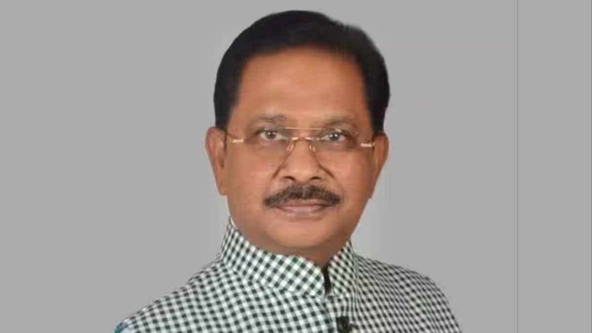 नोटों से भरी 10 अलमारी, 40 मशीनों से गिनती! कांग्रेस सांसद धीरज साहू के ठिकानों से क्या मिला? Dhiraj Sahu