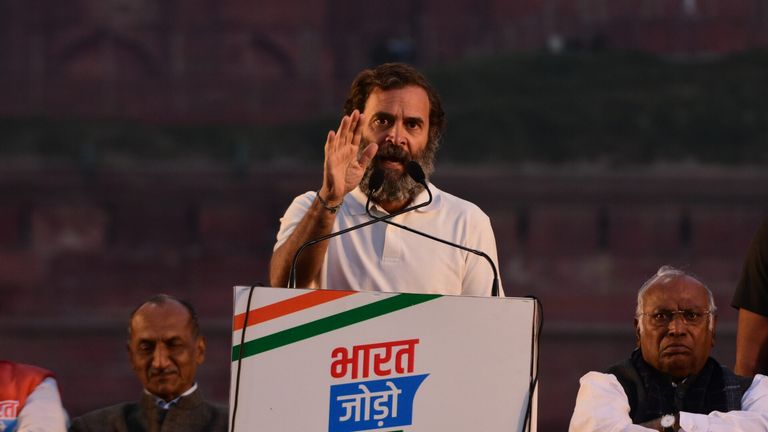 क्या राहुल गांधी की भारत जोड़ो यात्रा पार्ट-2 के रूट पर मल्लिकार्जुन खड़गे ने दे दिया बड़ा हिंट? क्या राहुल गांधी की भारत जोड़ो यात्रा पार्ट-2 के रूट पर मल्लिकार्जुन खड़गे ने दे दिया बड़ हिंट?