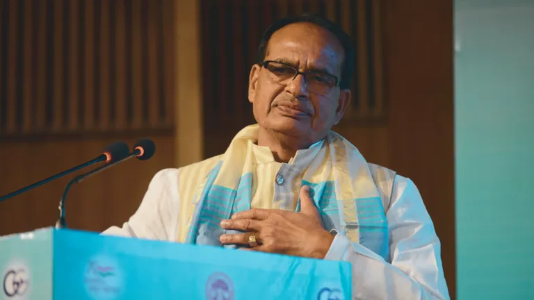 मध्य प्रदेश में CM के शपथग्रहण से पहले शिवराज सिंह चौहान ने ऐसी बात कही कि वीडियो हुआ वायरल Shivraj Singh Chauhan