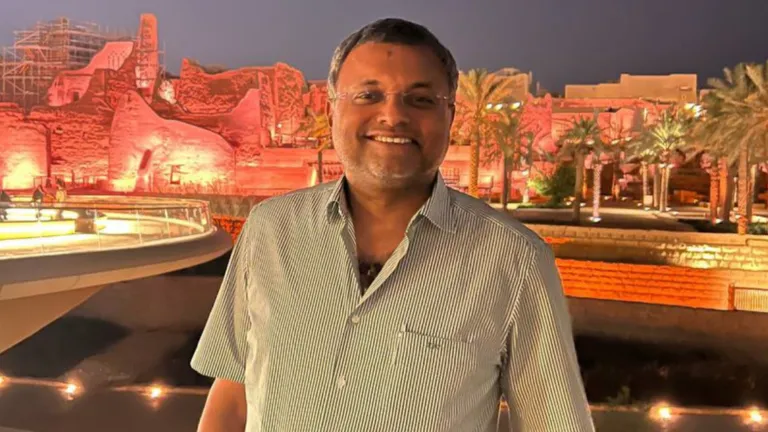 कार्ति चिदंबरम ने राहुल गांधी और PM मोदी को लेकर ऐसा क्या कहा कि कांग्रेस ने ही भेज दिया नोटिस कार्ति चिदंबरम ने राहुल गांधी और PM मोदी को लेकर ऐसा क्या कहा कि कांग्रेस ने ही भेज दिया नोटिस