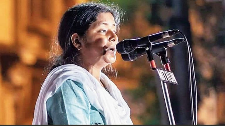 कोलकाता के ब्रिगेड परेड ग्राउंड की खचाखच भीड़ को किया लीड, कौन हैं CPM की मीनाक्षी मुखर्जी? Minakshi Mukherjee