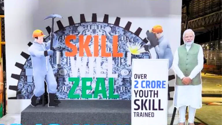 PM मोदी के सेल्फी प्वाइंट की जानकारी शेयर करना अफसर को पड़ा भारी, हुआ ट्रांसफर! ये है पूरा विवाद Pm Selfie Point