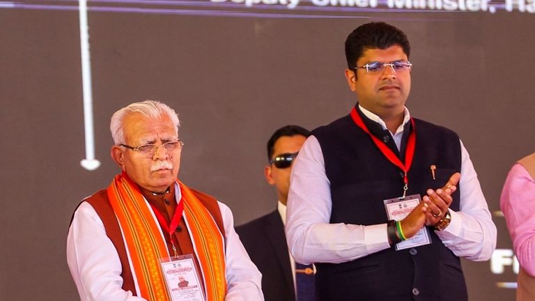 हरियाणा के सीएम पद से इस्तीफा देंगे खट्टर! दुष्यंत चौटाला की JJP के बिना हो सकता है नई सरकार का गठन  NewsTak
