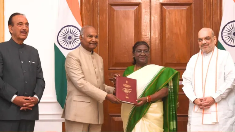 वन नेशन वन इलेक्शन पर रिपोर्ट से पता चल गया कि देश में एक साथ कैसे होंगे चुनाव, जानें खास बातें NewsTak