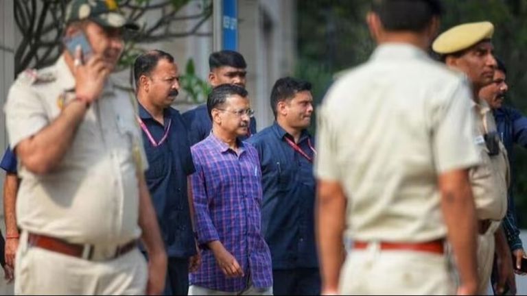 क्या जेल में 4.5 किलो घट गया केजरीवाल का वजन? आतिशी और जेल प्रशासन के अलग-अलग दावे NewsTak