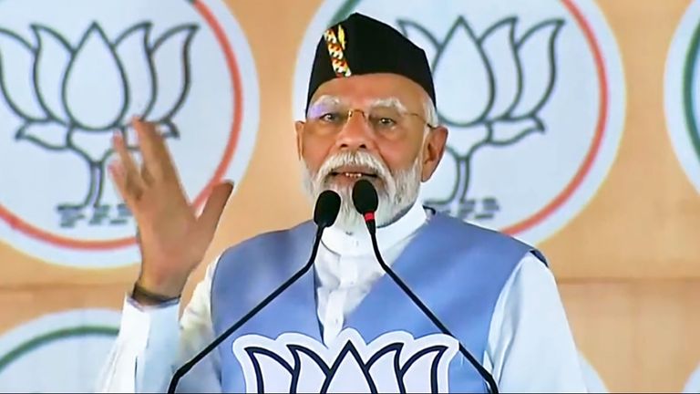 PM Modi Interview: भारत के चीन-पाकिस्तान विवाद पर अमेरिकी मैगजीन से इंटरव्यू में खुलकर PM मोदी ने रखी बात থার্ড টার্মে দুর্নীতির বিরুদ্ধে আরও কড়া অ্যাকশন, উত্তরাখণ্ডে হুঁশিয়ারি মোদীর