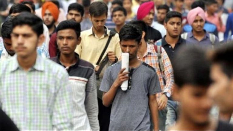 CSDS सर्वे: राम मंदिर और हिंदुत्व से बड़े निकले ये 2 मुद्दे! इनपर पड़ा वोट तो फंसेगी BJP? NewsTak