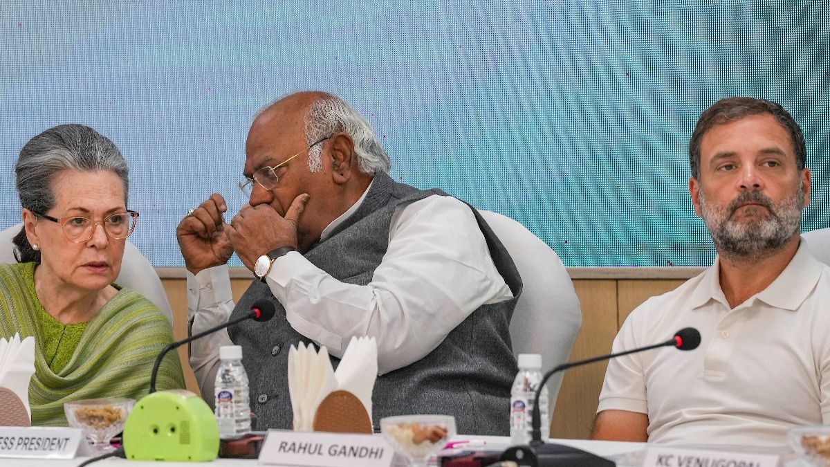 कई सर्वे के बाद कांग्रेस ने इतनी सीटों के लिए बनाया प्लान, वॉर रूम के अंदर की पूरी डिटेल जानिए NewsTak